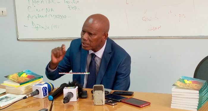 Boubacar Yacine Diallo signe un nouvel ouvrage sur la vie de Lansana Conté »