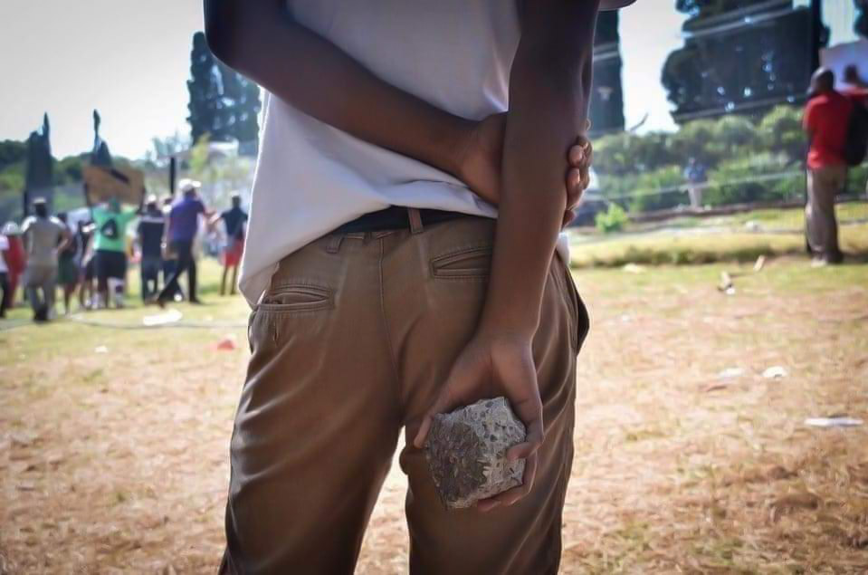 La junte pour une Transition de 39 mois en Guinée : Quand Doumbouya jette une pierre dans le jardin de la Cédéao ! (Par Le Pays)