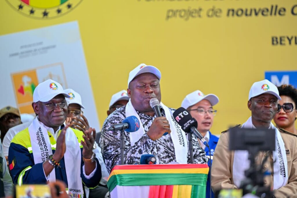 N’Zérékoré : Ahmed Kanté et Sinohydro mobilisent pour la vulgarisation de la nouvelle Constitution