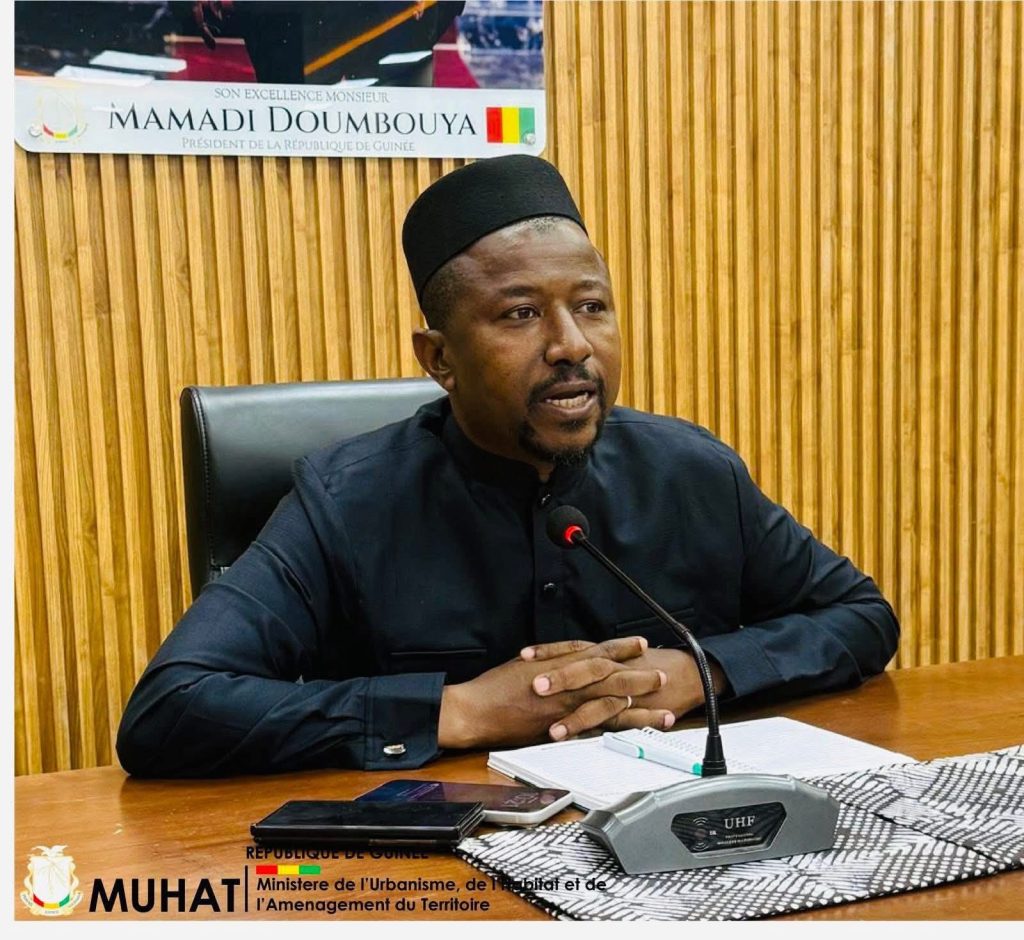 Urbanisme : le ministre Mohamed Lamine Sy Savané préside le Conseil hebdomadaire du département