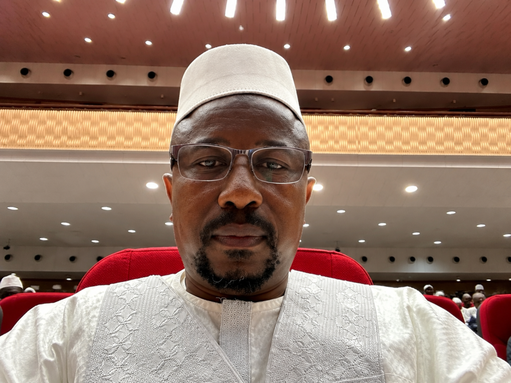 Mohamed Lamine Sy Savané rend un dernier hommage à Hadja André Touré au Palais du Peuple