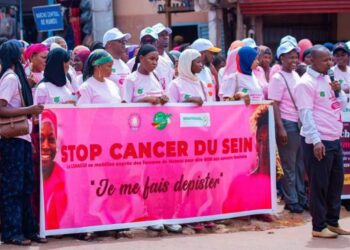 Mamou : la lutte contre le cancer du sein au cœur d’une mobilisation de la LONAGUI et du RENAFERGUI
